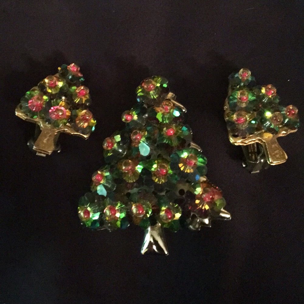 Vintage Christmas Tree Brooch & Clip Earrings